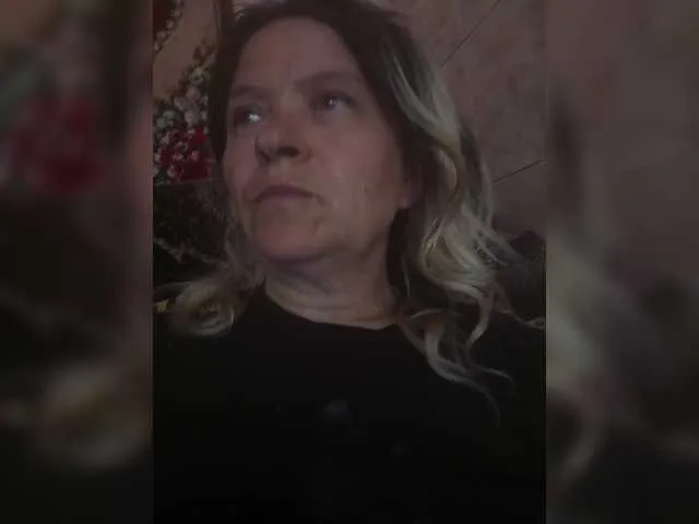 Likachkaa – webcam model profile photo Image 13