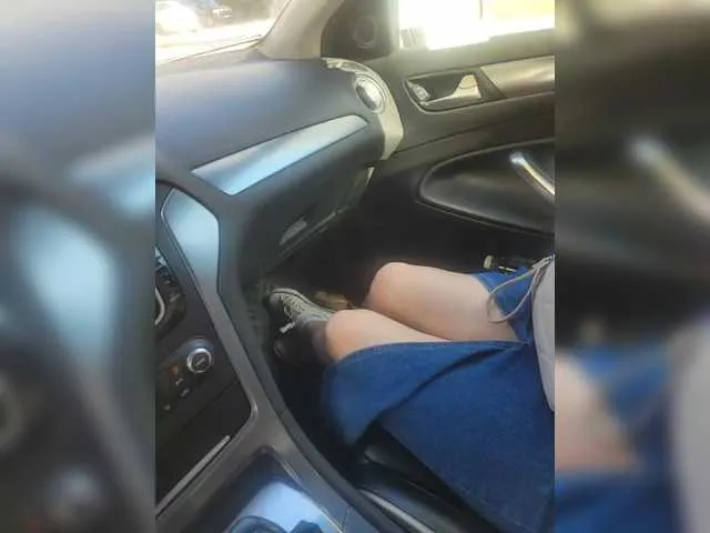 onetimeandforev3r – webcam model profile photo Image 13