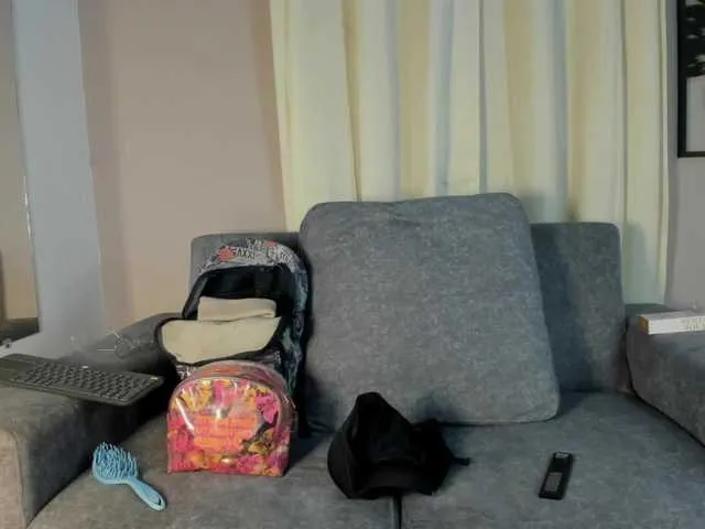 miss_juliaa – webcam model profile photo Image 12