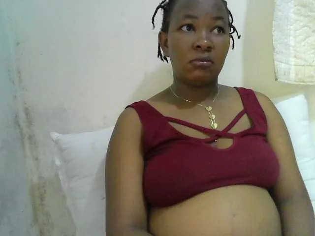 LinaTwins – webcam model profile photo Image 11