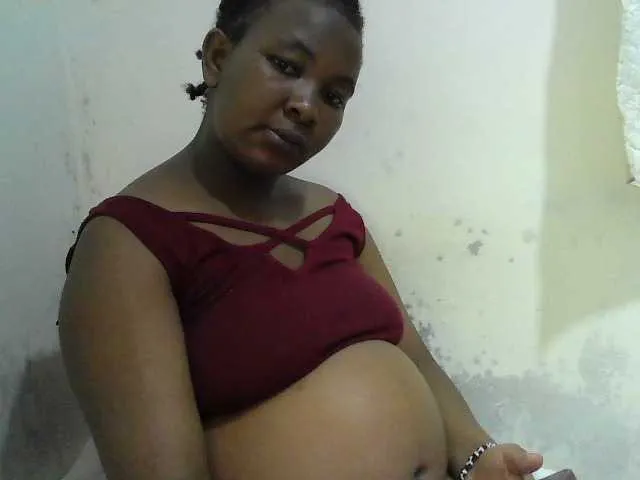LinaTwins – webcam model profile photo Image 19