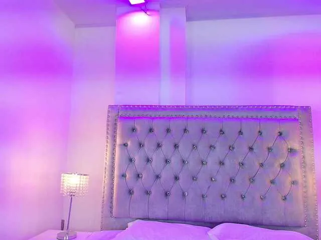 vixenvictoriaa – webcam model profile photo Image 14