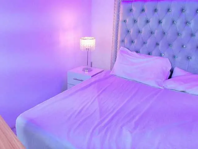 vixenvictoriaa – webcam model profile photo Image 8