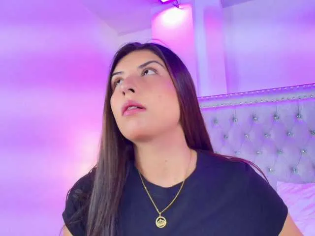 vixenvictoriaa – webcam model profile photo Image 9