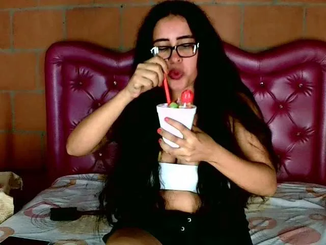 matildamoist – webcam model profile photo Image 8