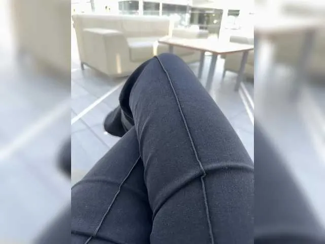 kaeliascorch – webcam model profile photo Image 2