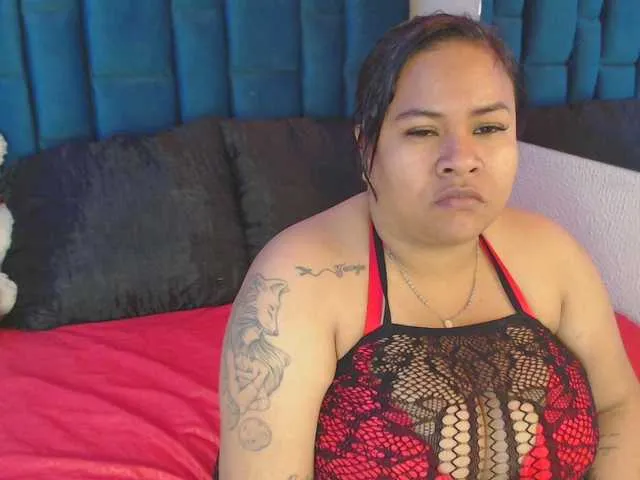 WhoreRobot – webcam model profile photo Image 3