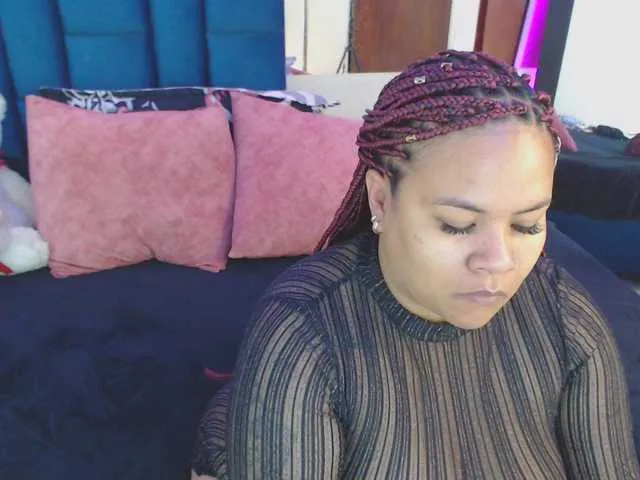 WhoreRobot – webcam model profile photo Image 8