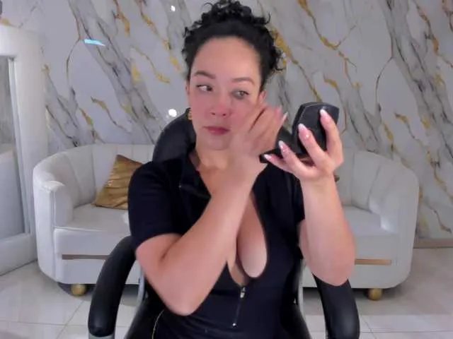 HannahIsabelle – webcam model profile photo Image 10