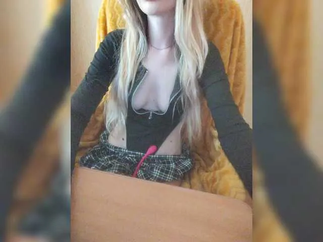 NatashaRouge – webcam model profile photo Image 11