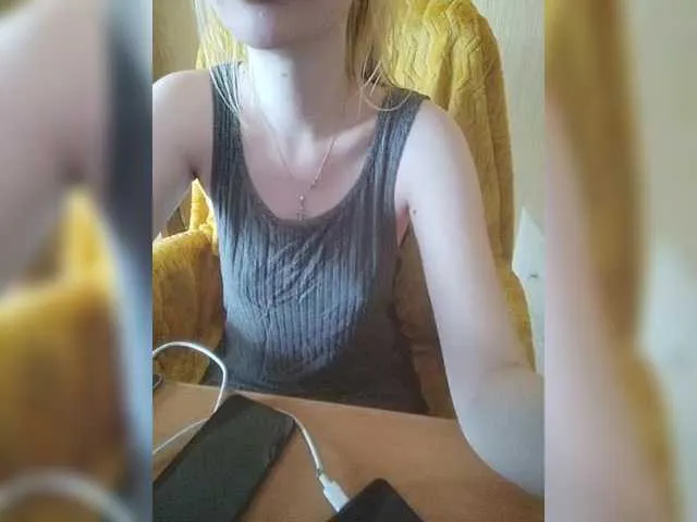 NatashaRouge – webcam model profile photo Image 17