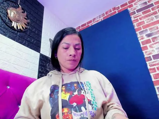 rouxe_lee – webcam model profile photo Image 18