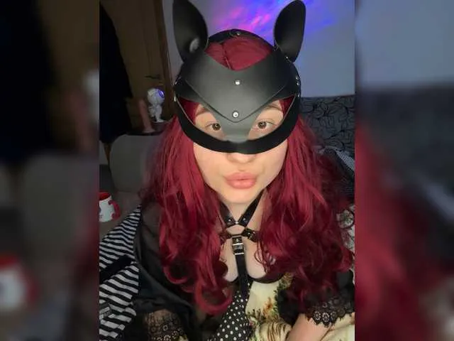 Alice2 – webcam model profile photo