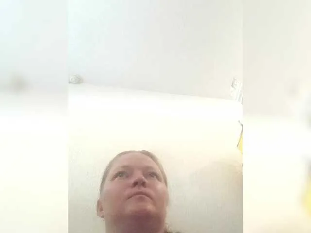 diffgirls1-1 – webcam model profile photo Image 12