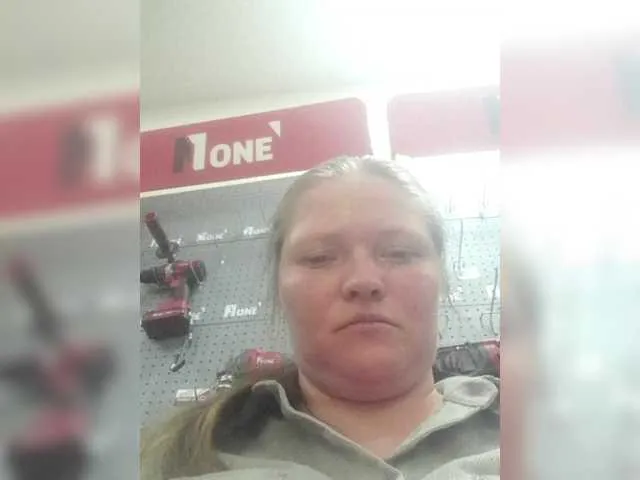 diffgirls1-1 – webcam model profile photo Image 13