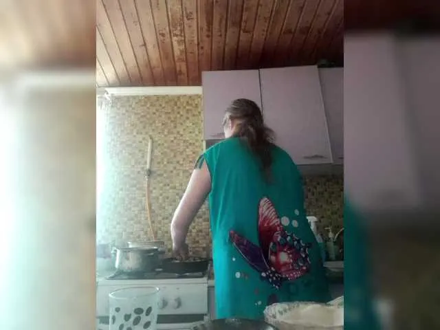 diffgirls1-1 – webcam model profile photo Image 15