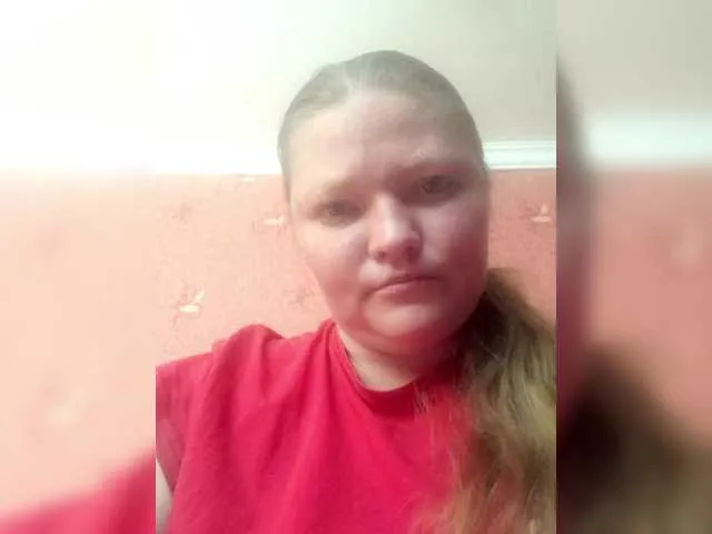 diffgirls1-1 – webcam model profile photo Image 2