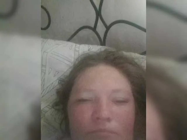 diffgirls1-1 – webcam model profile photo Image 6