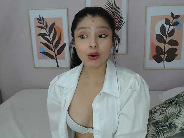 xlunami – webcam model profile photo Image 8