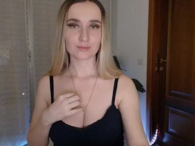 Alina-Lovely – webcam model profile photo