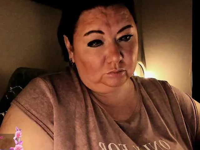 diffgirls1-1 – webcam model profile photo Image 17