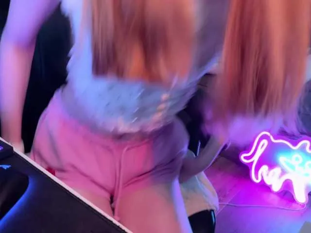 krissone – webcam model profile photo Image 2