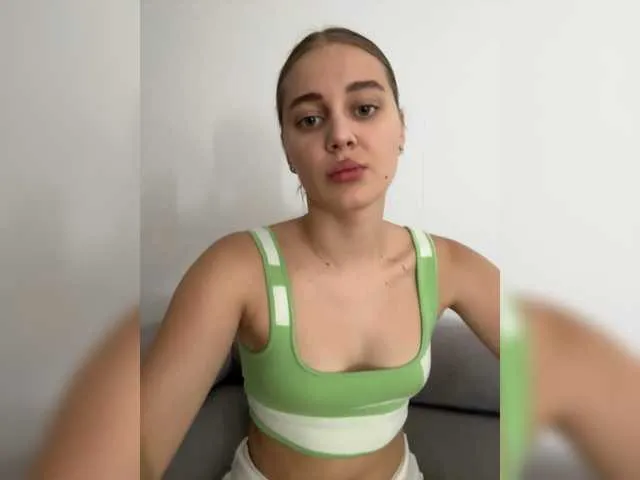 AlexisGrays – webcam model profile photo Image 7