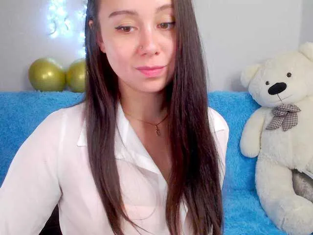 Milana555550 – webcam model profile photo Image 4