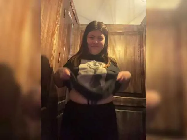 GeminiCode22 – webcam model profile photo Image 5