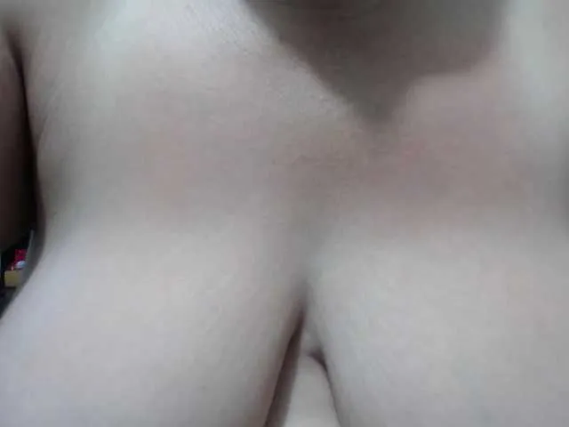 bunnydollstella – webcam model profile photo Image 17