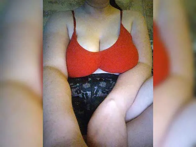 millemimi – webcam model profile photo Image 17