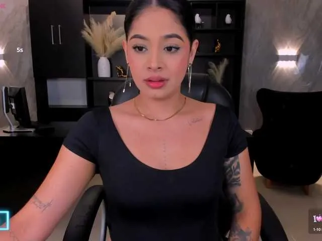 camilaandrade_ – webcam model profile photo Image 18