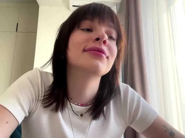 emmiemurray – webcam model profile photo Image 3