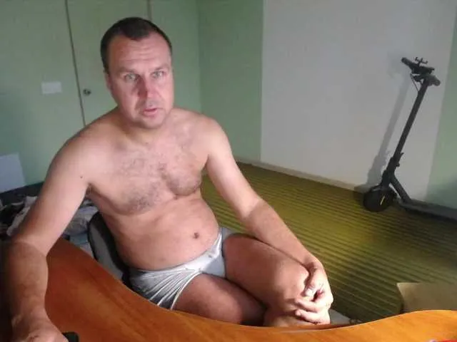 yakhont – webcam model profile photo Image 14