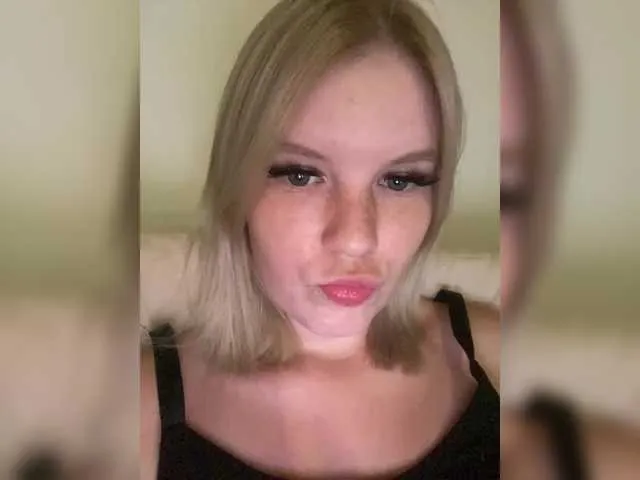 babyhuelix – webcam model profile photo Image 18