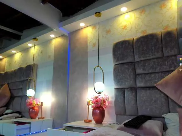 luna_fioree – webcam model profile photo Image 17