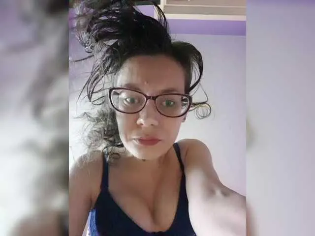 kora__65 – webcam model profile photo Image 16