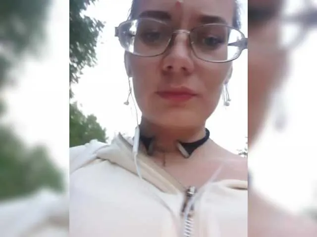 kora__65 – webcam model profile photo Image 9