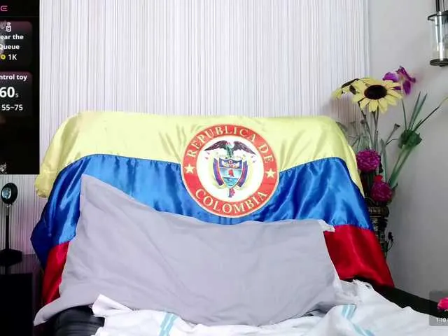 heymartina – webcam model profile photo Image 11