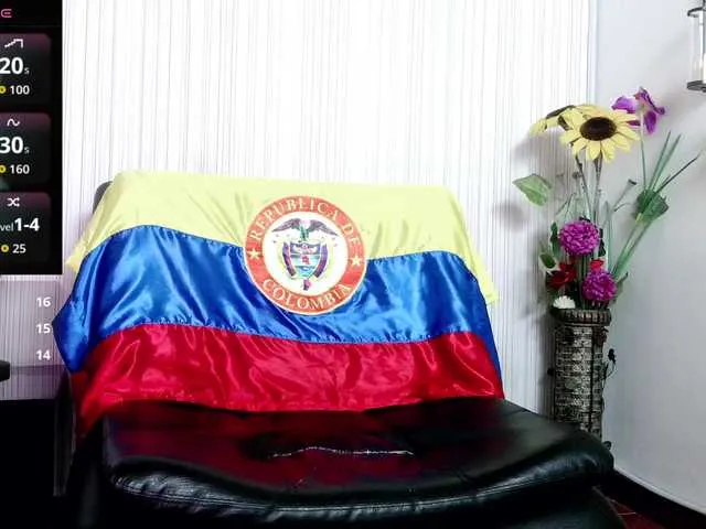 heymartina – webcam model profile photo Image 19