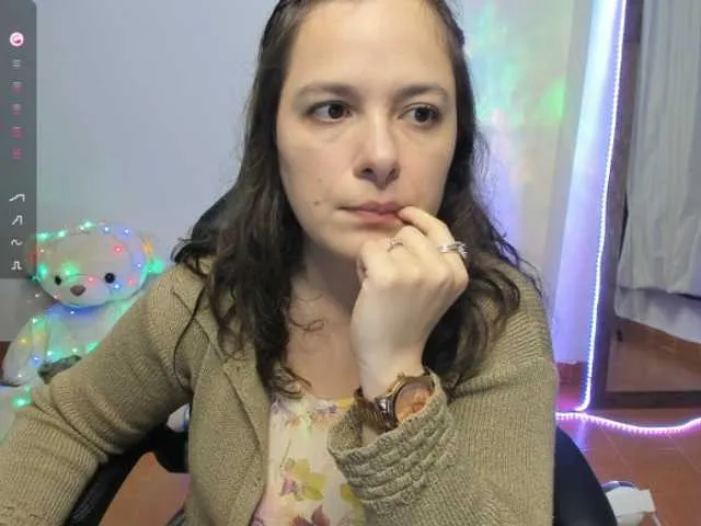 Chelsi16 – webcam model profile photo Image 18
