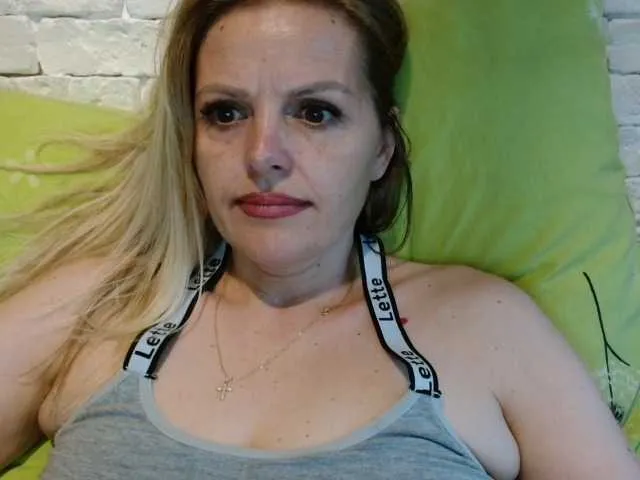 aberachmackay – webcam model profile photo Image 14