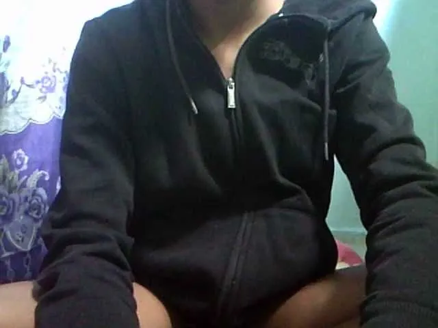 santi_xximo – webcam model profile photo Image 7