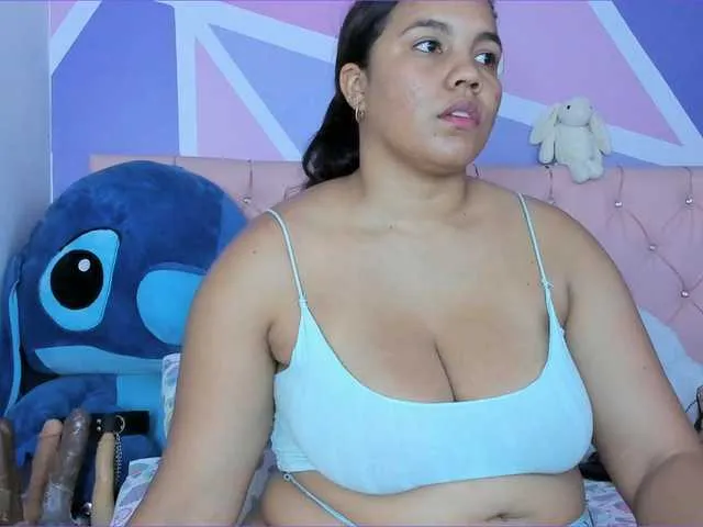 xunybany – webcam model profile photo Image 12