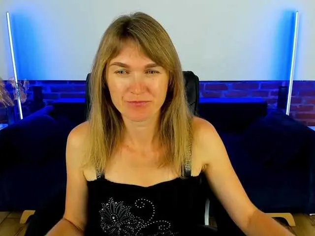 VibroMashulkaDashulka – webcam model profile photo Image 2