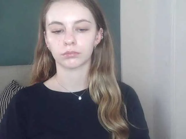 bunnydollstella – webcam model profile photo Image 18