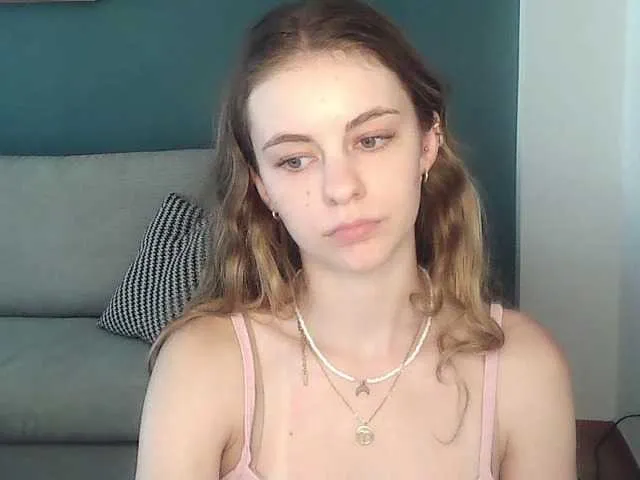 bunnydollstella – webcam model profile photo Image 6