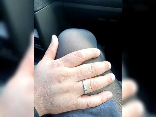 solgp – webcam model profile photo Image 5