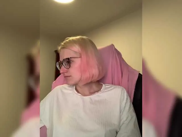 kittengirlxo – webcam model profile photo Image 17