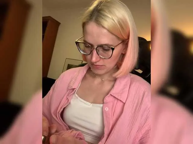 kittengirlxo – webcam model profile photo Image 18
